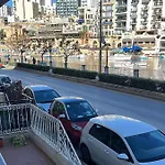 Spinola Bayview 2 Bedroom By Mabeli