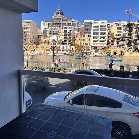 Spinola Bayview 2 Bedroom By Mabeli Apartment *