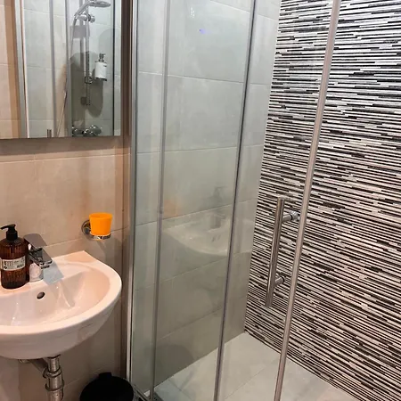 Spinola Bayview 2 Bedroom By Mabeli *